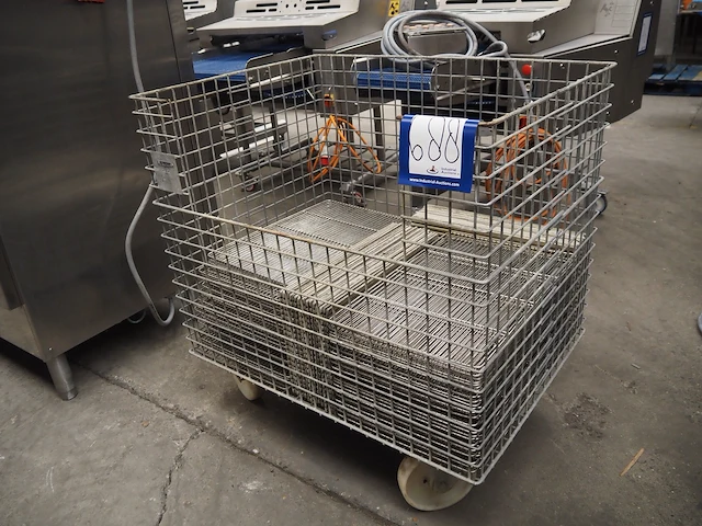 Nn cage for tilting device - afbeelding 1 van  8