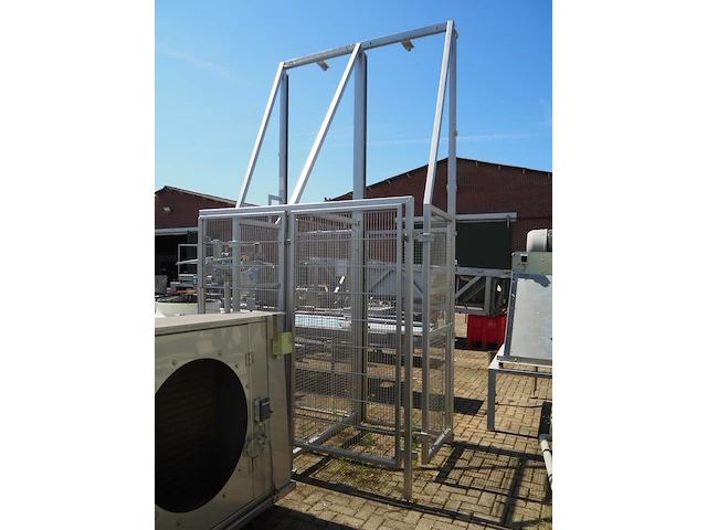 Nn cage - afbeelding 3 van  7