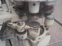 Nn can closing machine - afbeelding 14 van  18