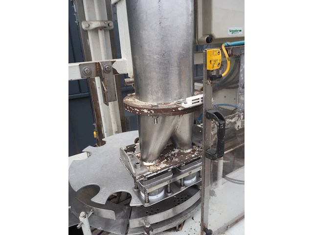 Nn can filling machine - afbeelding 2 van  18