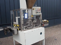 Nn can filling machine - afbeelding 1 van  18