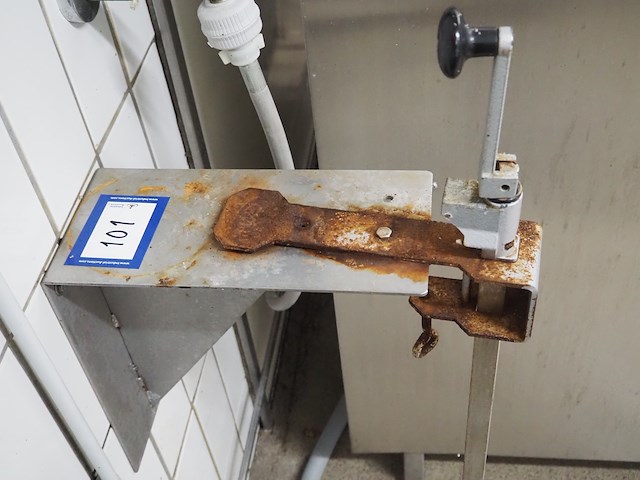 Nn can opener - afbeelding 3 van  4