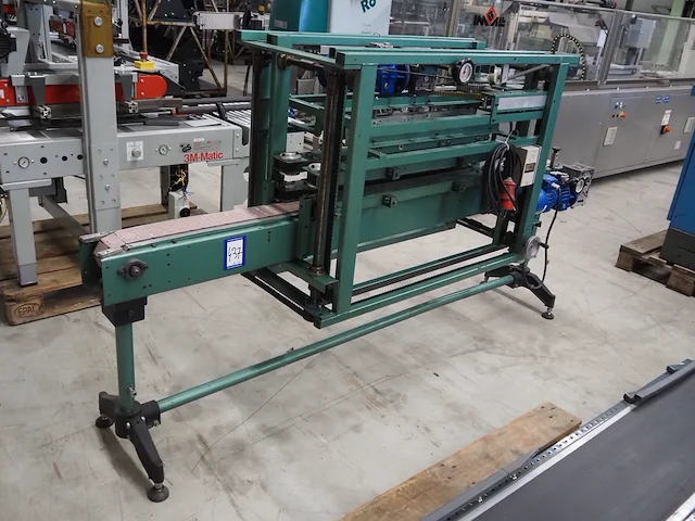 Nn cap closing machine - afbeelding 1 van  13