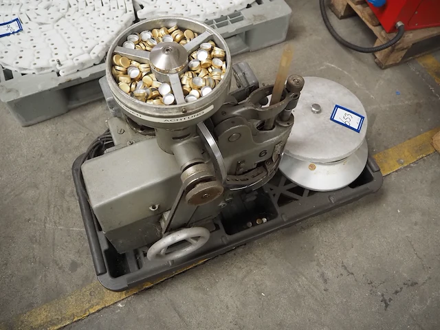 Nn capping machine - afbeelding 1 van  11