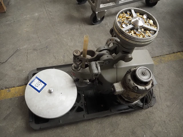 Nn capping machine - afbeelding 6 van  11