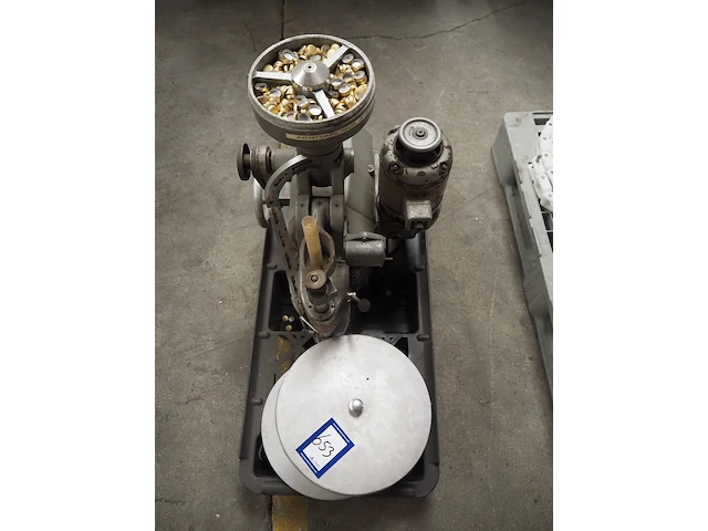 Nn capping machine - afbeelding 7 van  11