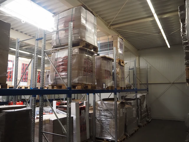 Nn carton boxes - afbeelding 1 van  5