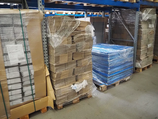 Nn carton boxes - afbeelding 6 van  9