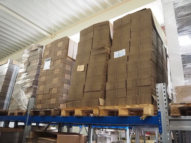 Nn carton boxes - afbeelding 8 van  11