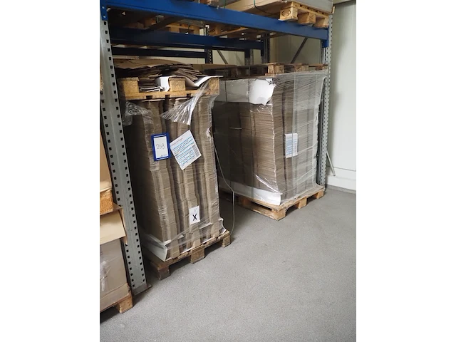 Nn carton boxes - afbeelding 2 van  11