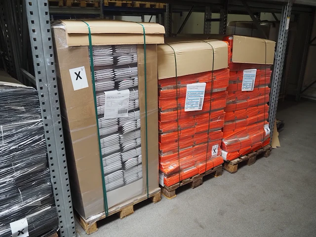 Nn carton boxes - afbeelding 2 van  10