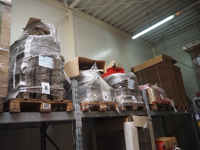 Nn carton boxes - afbeelding 2 van  12