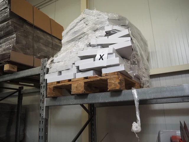 Nn carton boxes - afbeelding 2 van  17