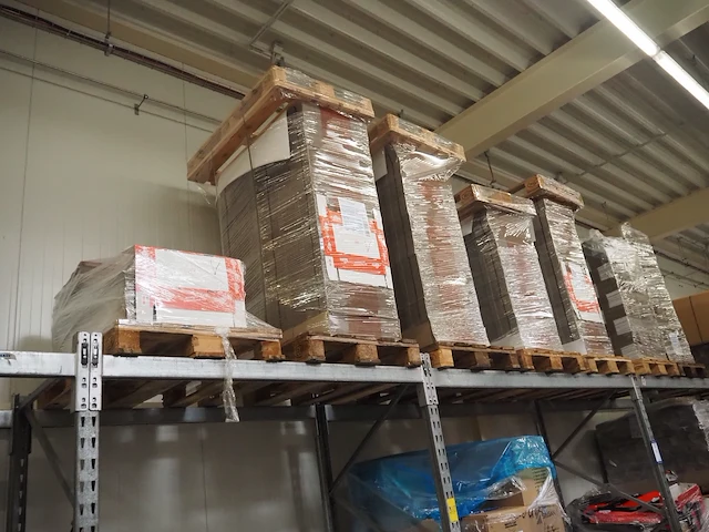 Nn carton boxes - afbeelding 11 van  17
