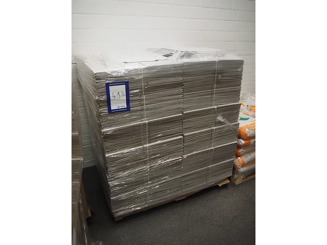 Nn carton boxes - afbeelding 1 van  4