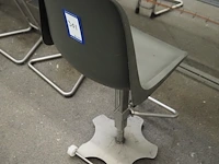 Nn chairs - afbeelding 2 van  3