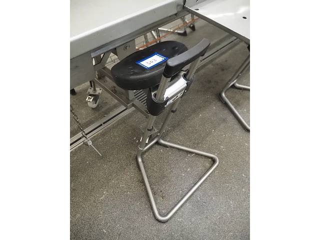 Nn chairs - afbeelding 3 van  4