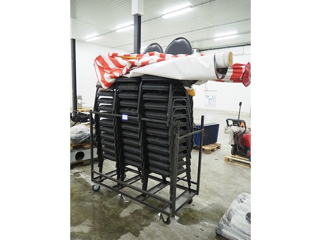 Nn chairs - afbeelding 1 van  3