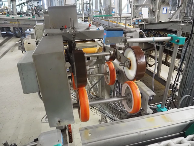 Nn cheese board loading line - afbeelding 9 van  20