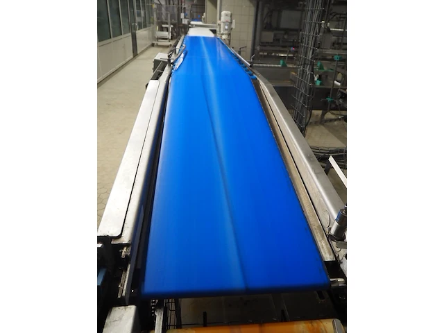 Nn cheese board loading line - afbeelding 15 van  20
