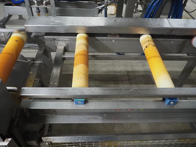 Nn cheese board loading line - afbeelding 20 van  20