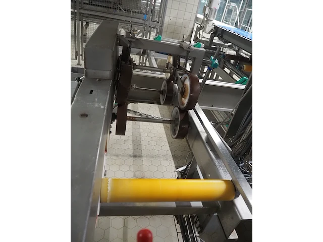 Nn cheese board loading line - afbeelding 8 van  17