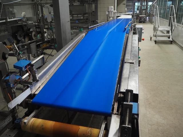 Nn cheese board loading line - afbeelding 12 van  17