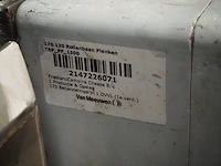 Nn cheese board loading line - afbeelding 15 van  17