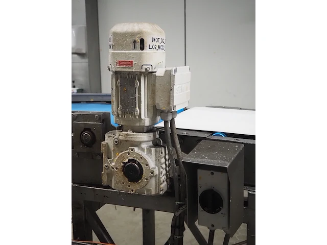 Nn cheese wheel tilting line - afbeelding 17 van  27