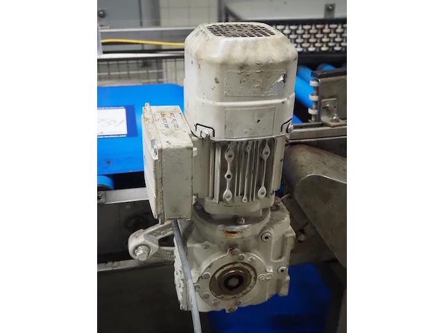 Nn cheese wheel tilting line - afbeelding 19 van  38