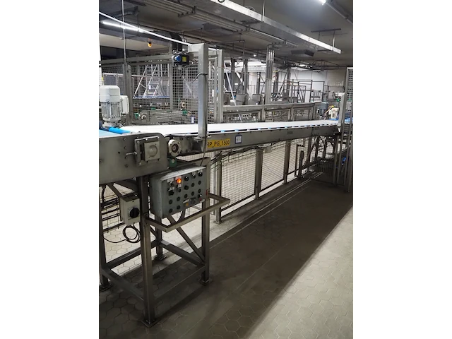 Nn cheese wheel tilting line - afbeelding 30 van  38