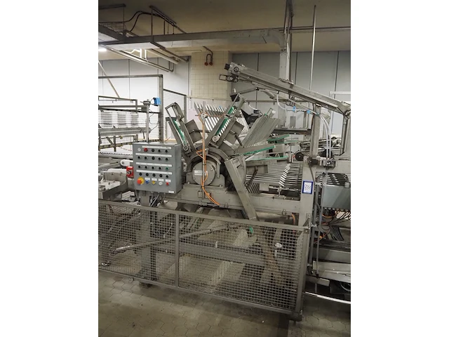 Nn cheese wheel tilting line - afbeelding 23 van  38