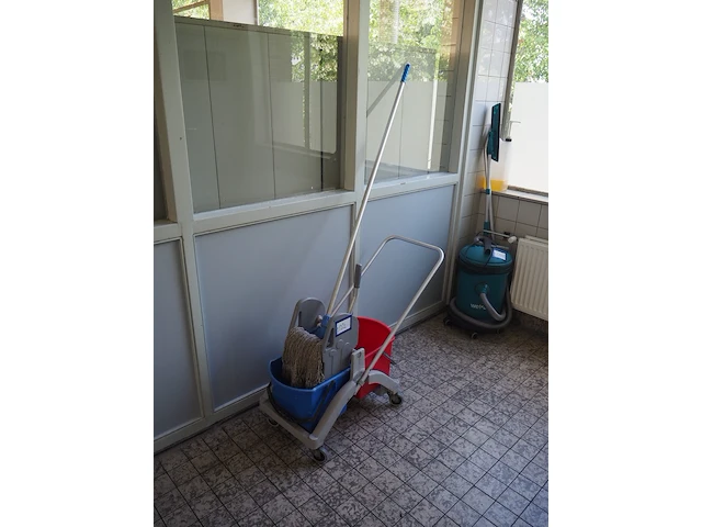 Nn cleaning trolley - afbeelding 1 van  4