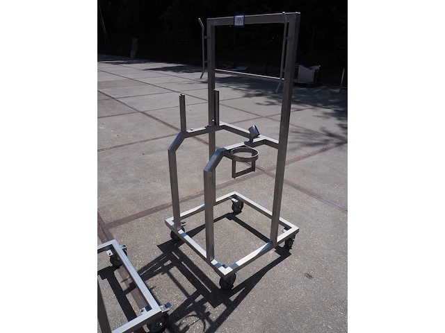 Nn cleaning trolleys for battering machines - afbeelding 6 van  7