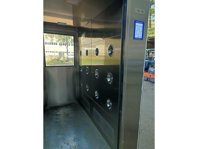 Nn cleanroom air shower - afbeelding 9 van  11