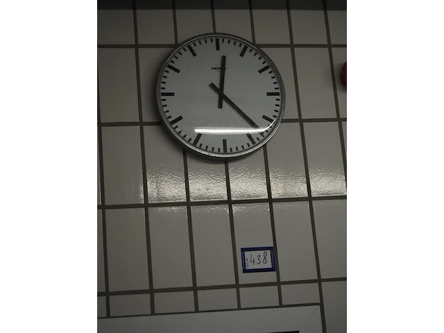 Nn clock - afbeelding 1 van  2