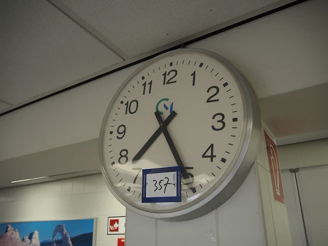 Nn clock - afbeelding 2 van  2