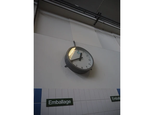 Nn clock - afbeelding 1 van  2