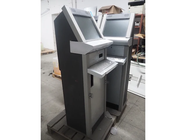 Nn computer terminals - afbeelding 1 van  3