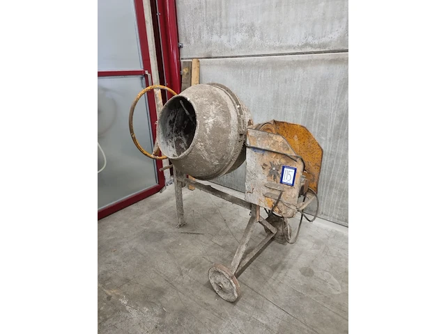 Nn concrete mixer - afbeelding 1 van  5