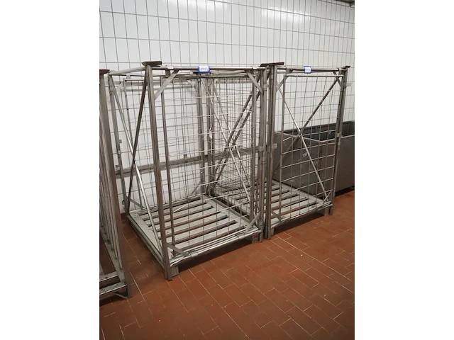 Nn containers - afbeelding 1 van  9