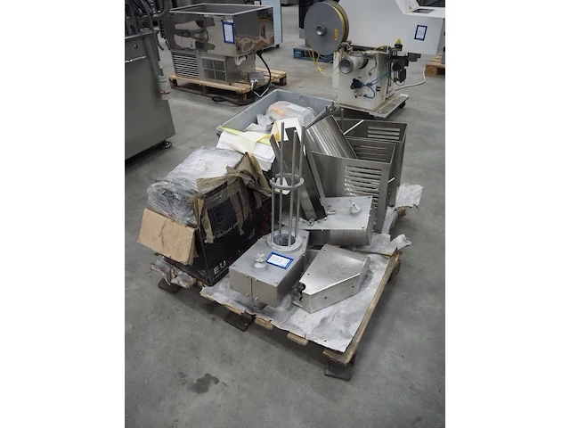 Nn cup filling and sealing machine - afbeelding 25 van  41