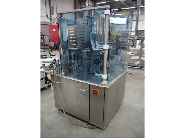 Nn cup filling and sealing machine - afbeelding 23 van  41