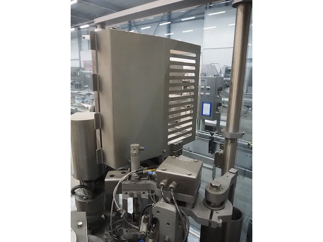 Nn cup filling and sealing machine - afbeelding 2 van  32