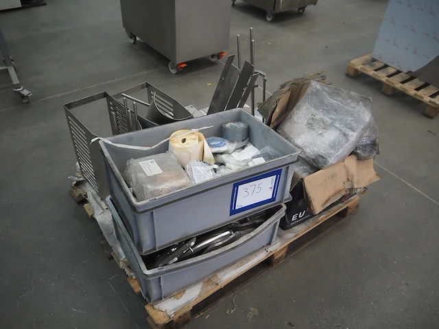 Nn cup filling and sealing machine - afbeelding 18 van  32