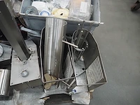 Nn cup filling and sealing machine - afbeelding 21 van  32