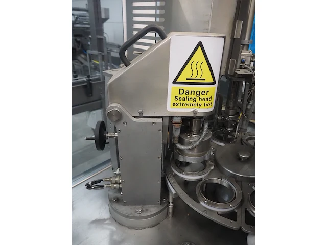 Nn cup filling and sealing machine - afbeelding 32 van  32