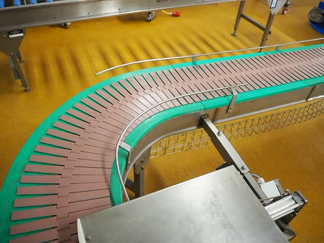 Nn curved conveyor - afbeelding 7 van  10