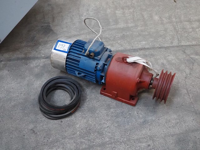 Nn dehairing machine - afbeelding 10 van  10