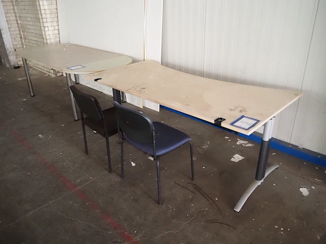 Nn desks - afbeelding 1 van  3